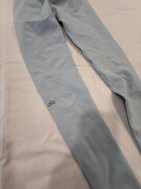 Alo Yoga High-Waisted Light Blue Leggings